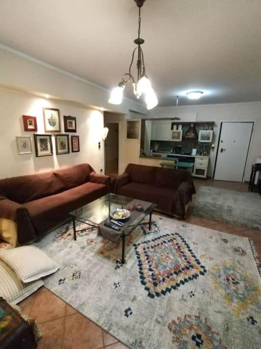 Όμορφο, Άνετο Ζεστά Διακοσμημένο Διαμέρισμα Thérmi Dış mekan fotoğraf