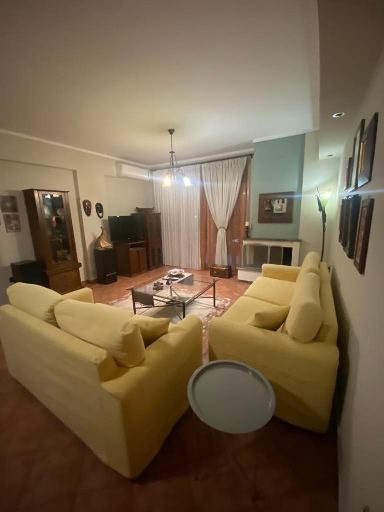 Όμορφο, Άνετο Ζεστά Διακοσμημένο Διαμέρισμα Thérmi Dış mekan fotoğraf